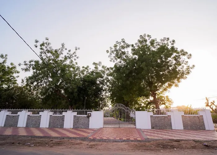 Woodlands Cottage - Luxury StayVilla